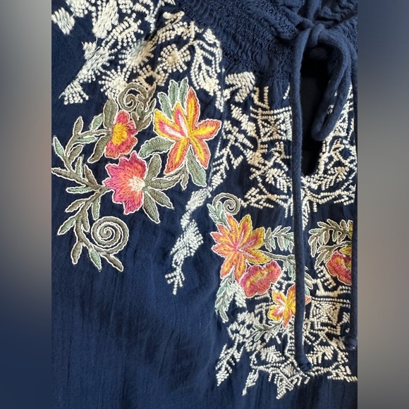 Sundance Cotton Embroidered Peasant Boho Floral Navy Boho Blouse Top Sz  Medium - Picture 5 of 17